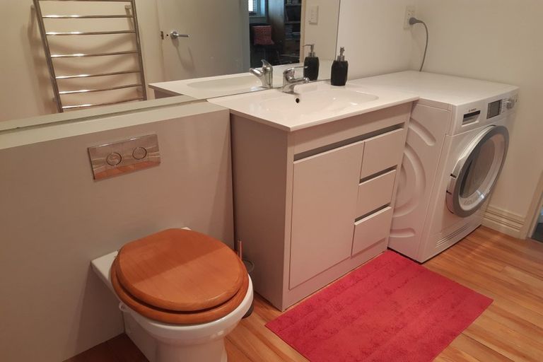 Photo of property in Columbia Apartments, 19/32 Cuba Street, Te Aro, Wellington, 6011