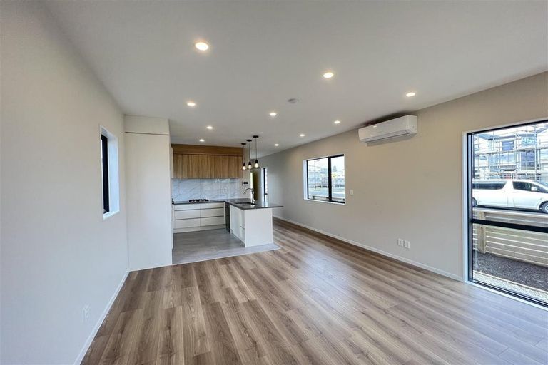 Photo of property in 23 Clayden Shuttleworth Street, Papakura, 2110