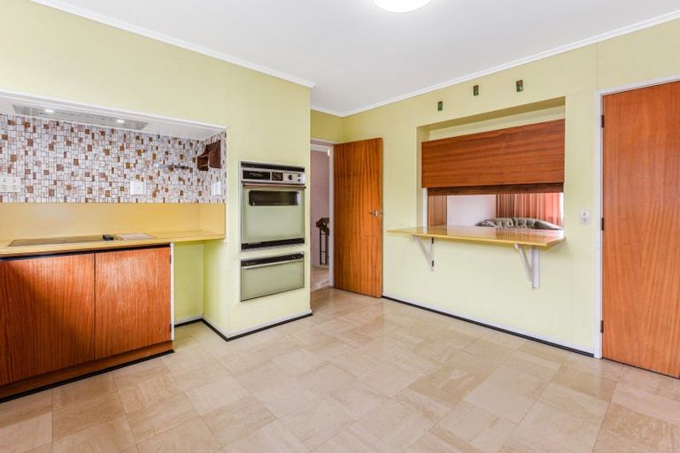 Photo of property in 1 Bede Grove, Tawa, Wellington, 5028