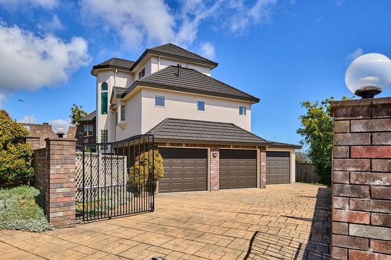 Photo of property in 4 Tombane Terrace, Papakowhai, Porirua, 5024