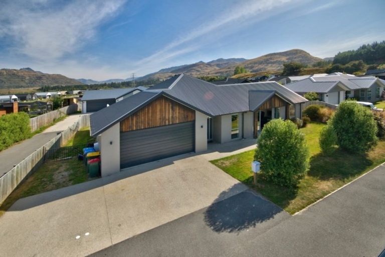 Photo of property in 36 Stalker Road, Lower Shotover, Queenstown, 9304