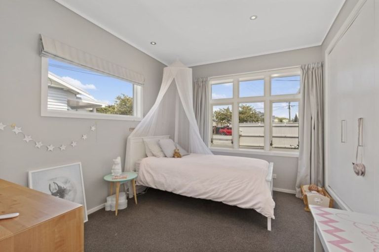 Photo of property in 21 Pilmuir Street, Hutt Central, Lower Hutt, 5010