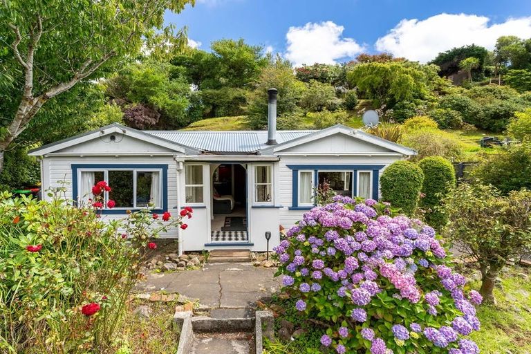Photo of property in 7 Kellas Street, Macandrew Bay, Dunedin, 9014