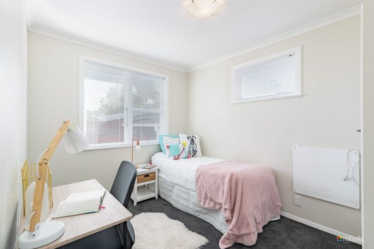 Photo of property in 15 Ruru Crescent, Heretaunga, Upper Hutt, 5018