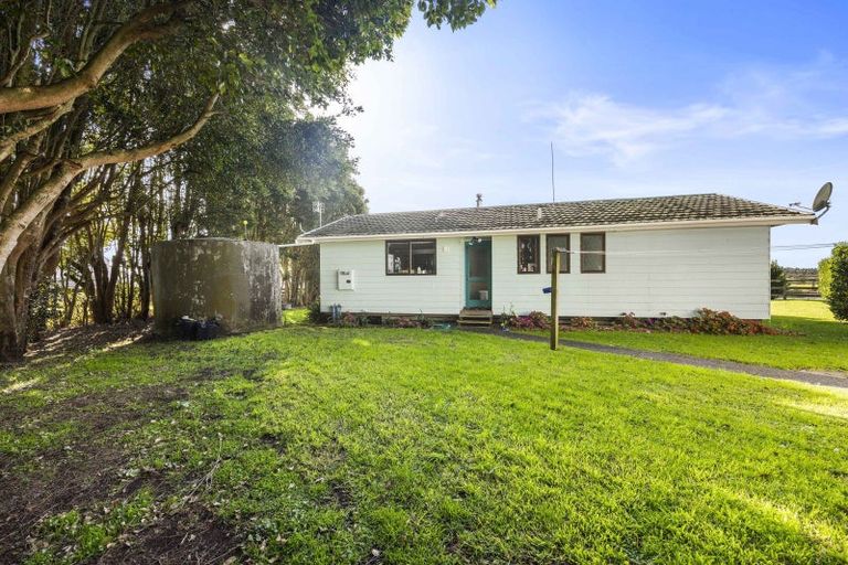 Photo of property in 22 Irwin Road, Kingseat, Pukekohe, 2679