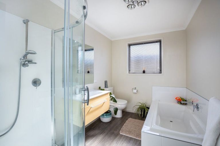 Photo of property in 20 Bosworth Street, Egmont Village, 4372