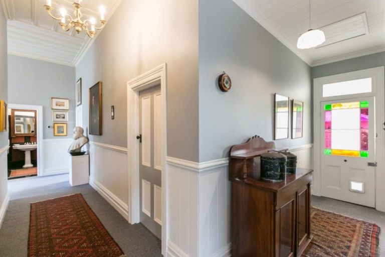 Photo of property in Finnis House, 31 Napier Terrace, Hospital Hill, Napier, 4110