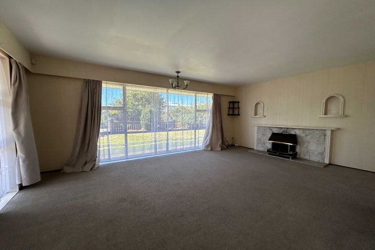 Photo of property in 40 Abraham Crescent, Milson, Palmerston North, 4414