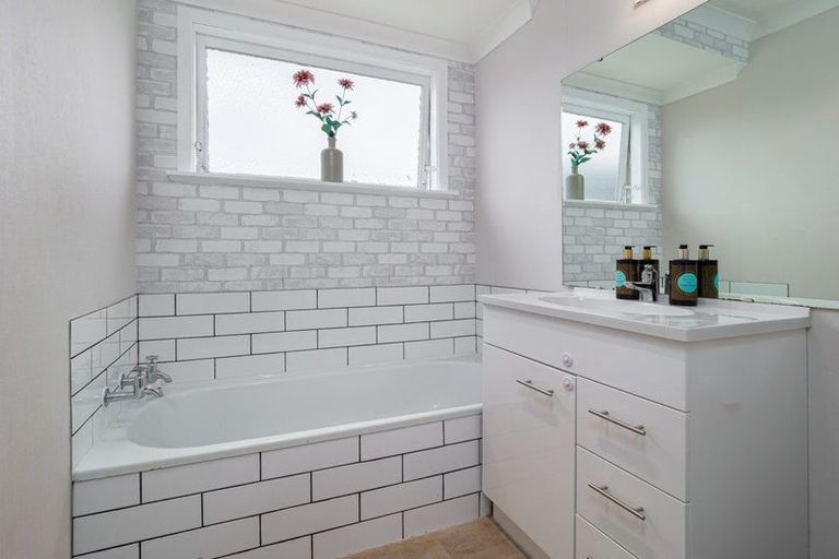 Photo of property in 58a Campbell Street, Leamington, Cambridge, 3432