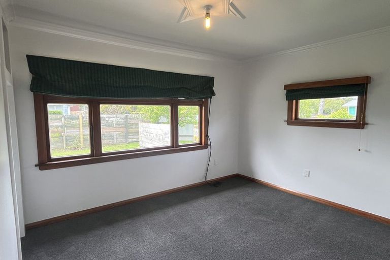 Photo of property in 76 Pitama Road, Awapuni, Palmerston North, 4412
