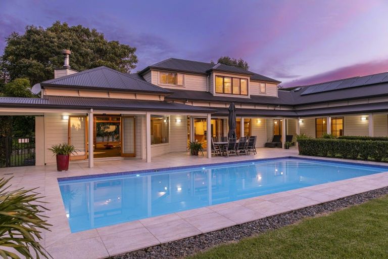 Photo of property in 174 Upper Harbour Drive, Greenhithe, Auckland, 0632