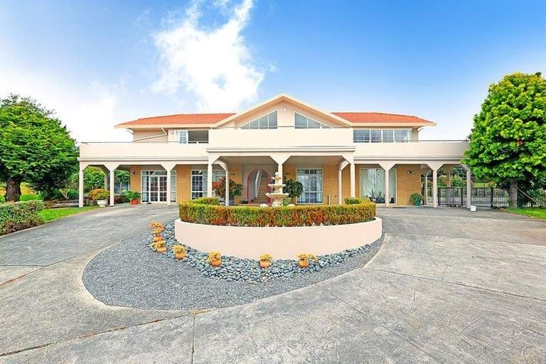 Photo of property in 71 Point View Drive, East Tamaki Heights, Auckland, 2016