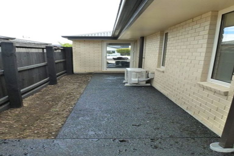 Photo of property in 4a Somerville Crescent, Aidanfield, Christchurch, 8025