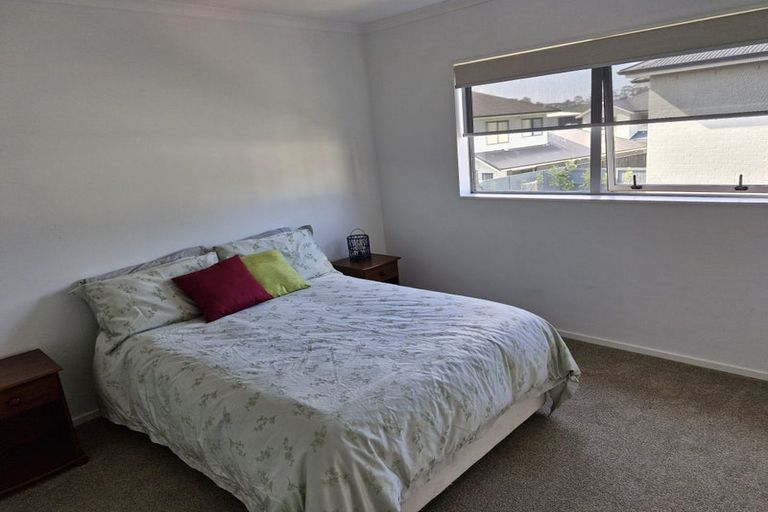 Photo of property in 64 Mettam Drive, Swanson, Auckland, 0614