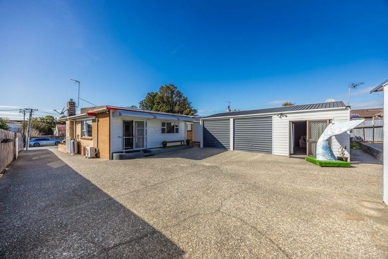 Photo of property in 15 Fields Road, Manurewa, Auckland, 2102