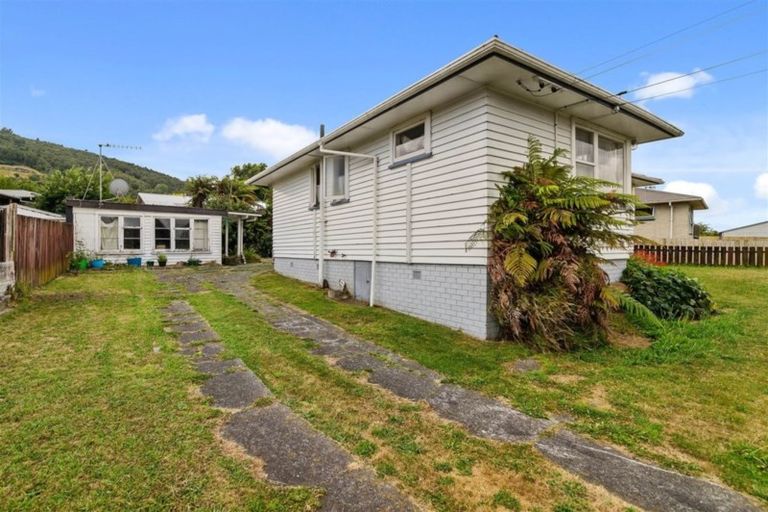 Photo of property in 22 Thomas Crescent, Western Heights, Rotorua, 3015