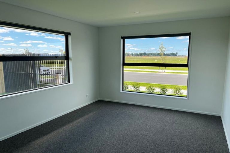 Photo of property in 16 Privet Way, Rolleston, 7678