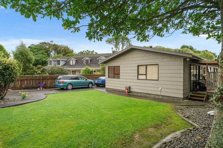 Photo of property in 17 Oriwa Crescent, Otaki, 5512