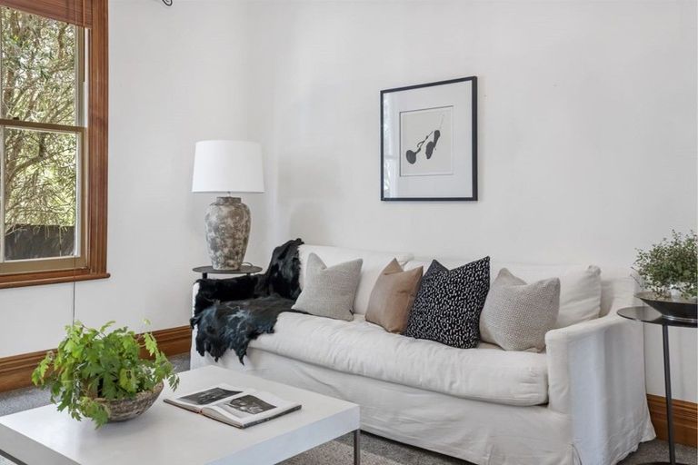 Photo of property in 1/12 Rodney Road, Northcote Point, Auckland, 0627