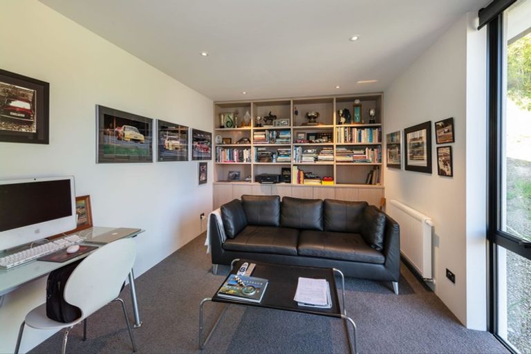 Photo of property in 10 Bay Rise, Wanaka, 9305