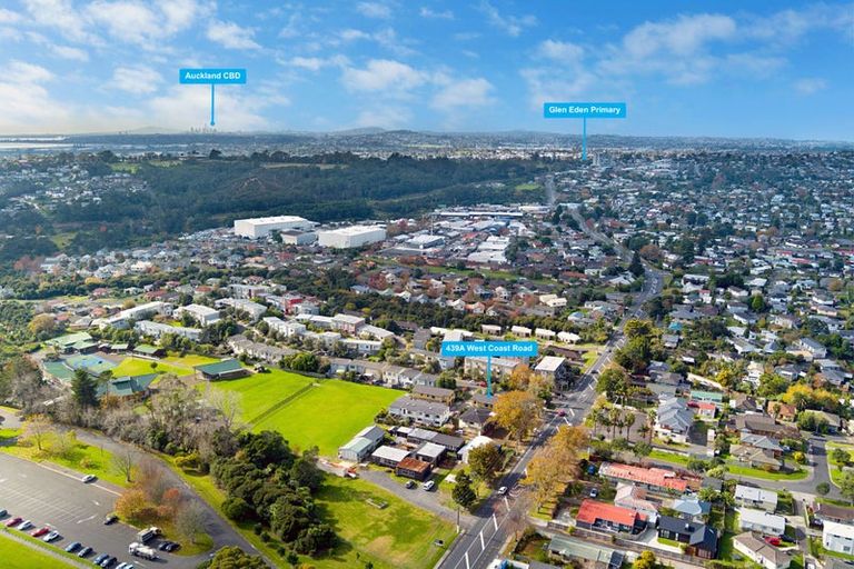 Photo of property in 439a West Coast Road, Glen Eden, Auckland, 0602