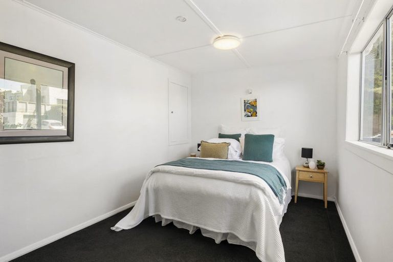 Photo of property in 19 Whaui Street, Vogeltown, Wellington, 6021