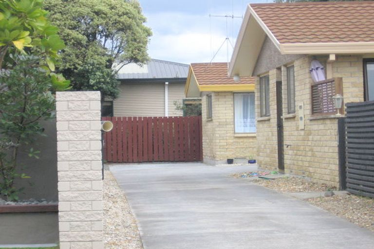 Photo of property in 35 Waitui Grove, Mount Maunganui, 3116