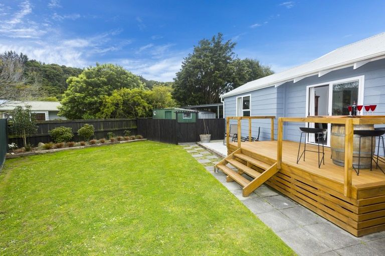 Photo of property in 7 Moonstone Grove, Birchville, Upper Hutt, 5018
