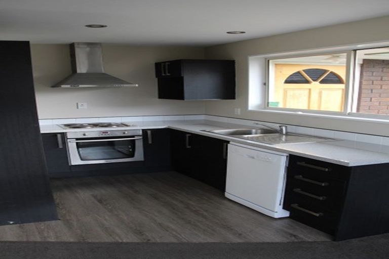 Photo of property in 27 Seascape Gardens, Bromley, Christchurch, 8062