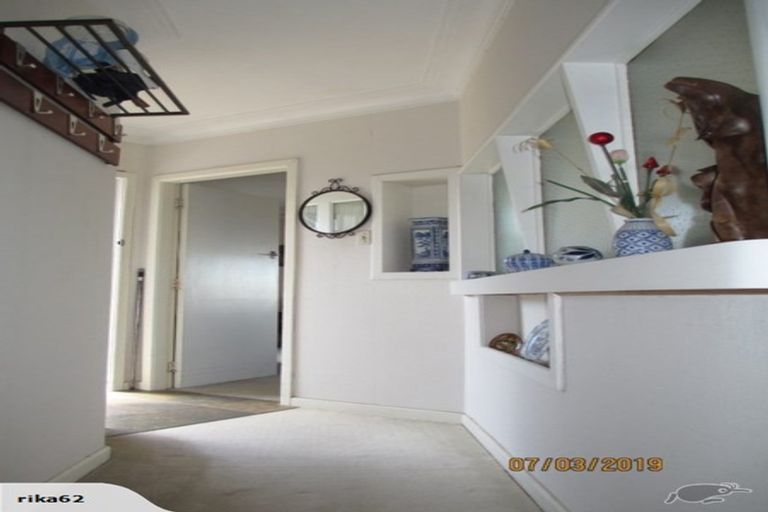 Photo of property in 71a Litten Road, Cockle Bay, Auckland, 2014