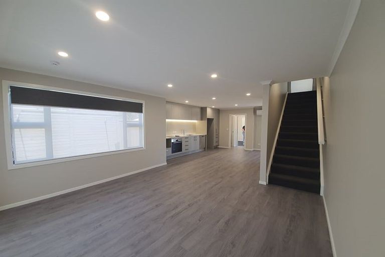 Photo of property in 6c Te Whiti Grove, Waterloo, Lower Hutt, 5011