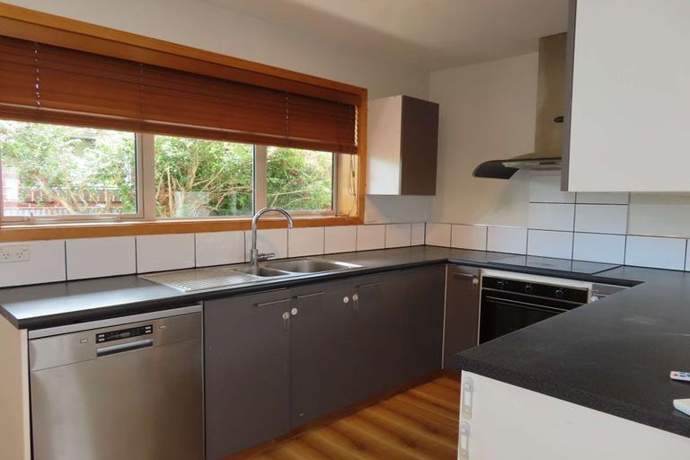 Photo of property in 32 Kellys Road, Mairehau, Christchurch, 8052