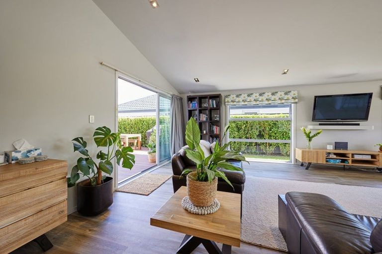 Photo of property in 13 Mcrae Gardens, Kaikoura Flat, Kaikoura, 7371