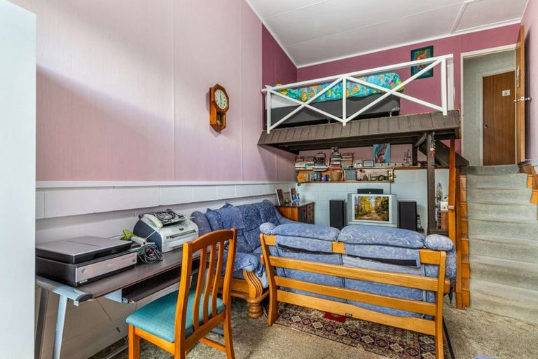 Photo of property in 2/13 Ashdown Place, Pahurehure, Papakura, 2113