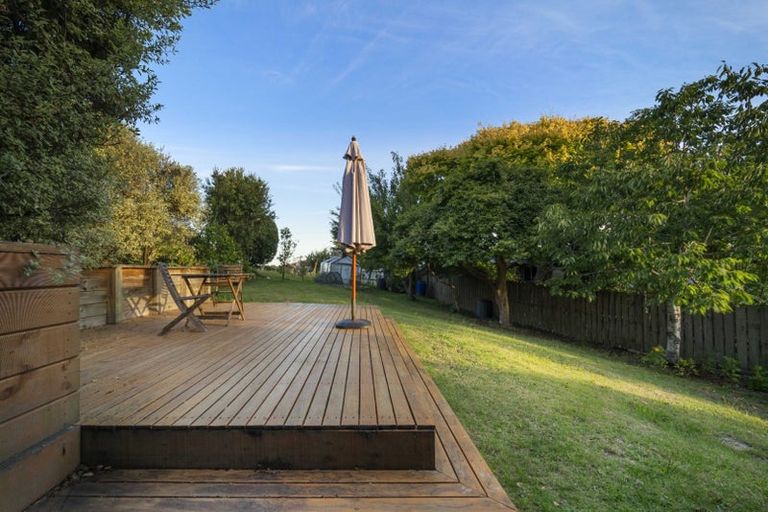Photo of property in 1/27 Salem Place, Torbay, Auckland, 0630
