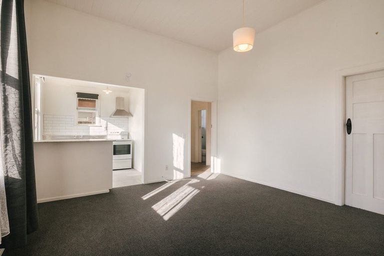 Photo of property in 74 Chelwood Street, Takaro, Palmerston North, 4412