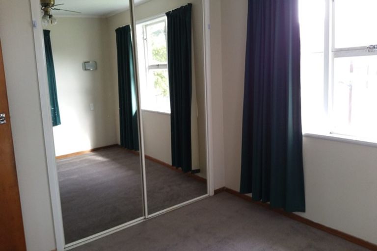 Photo of property in 19a Cutler Street, New Lynn, Auckland, 0600