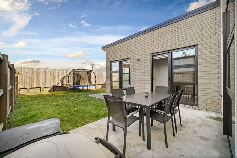 Photo of property in 6 Coast Garden Drive, Hobsonville, Auckland, 0616