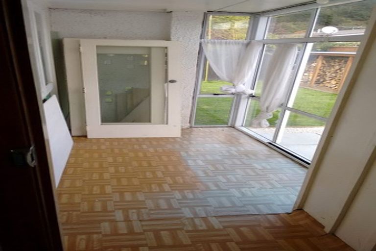 Photo of property in 55 Wilford Street, Wallaceville, Upper Hutt, 5018