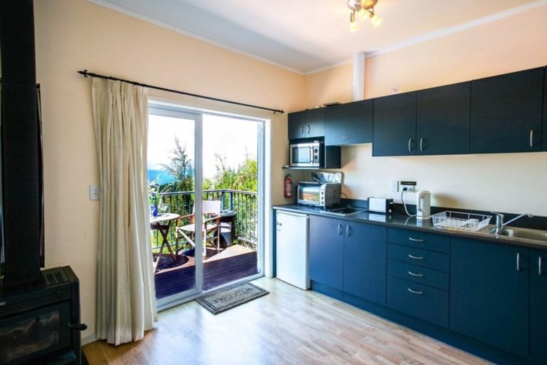 Photo of property in 112 Tokongawa Drive, Kaiteriteri, Motueka, 7197