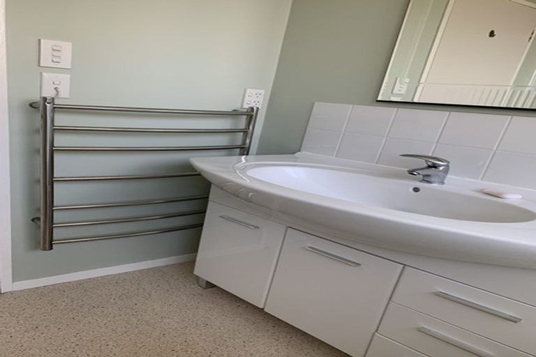 Photo of property in 9 Daytona Place, Parklands, Christchurch, 8083