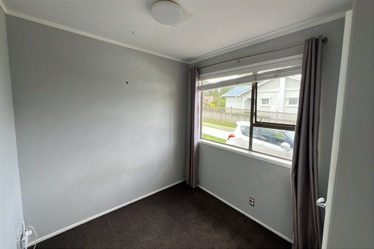 Photo of property in 2/51 Shakespeare Road, Milford, Auckland, 0620