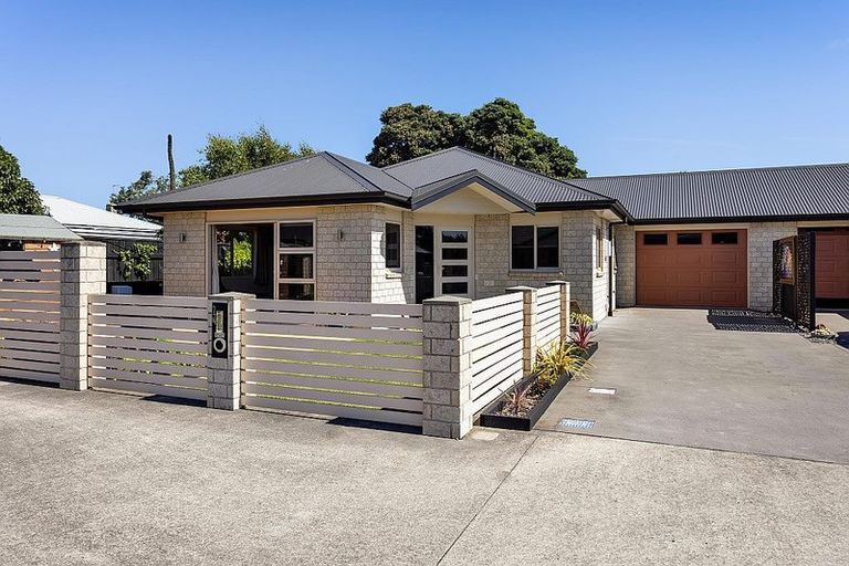 Photo of property in 24 Princes Street, Hawera, 4610