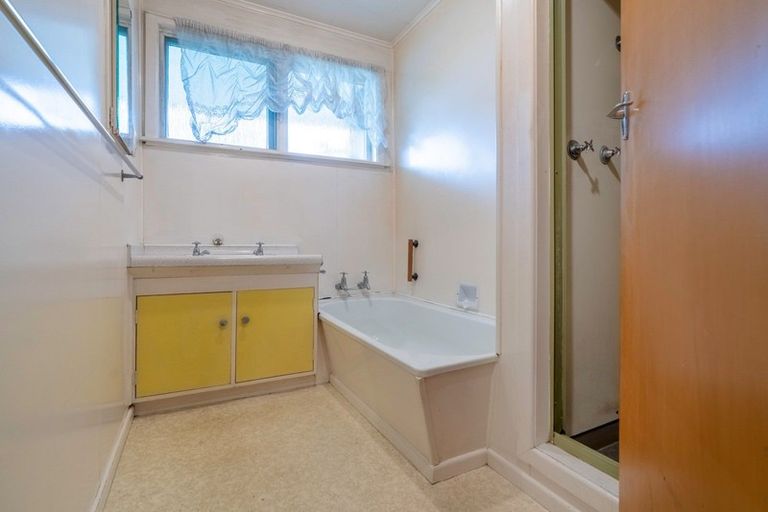 Photo of property in 3 Arawhata Road, Paraparaumu, 5032