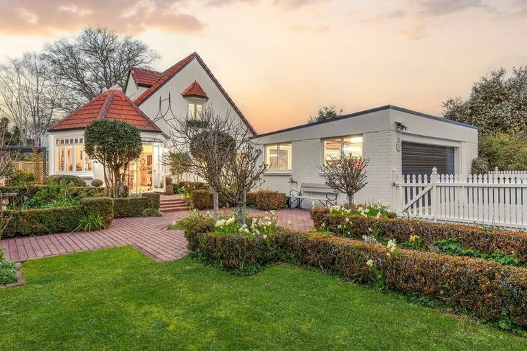 Photo of property in 25 Hall Street, Cambridge, 3434