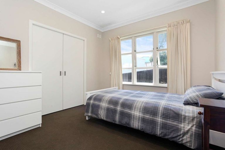 Photo of property in 1/110 Nile Road, Milford, Auckland, 0620