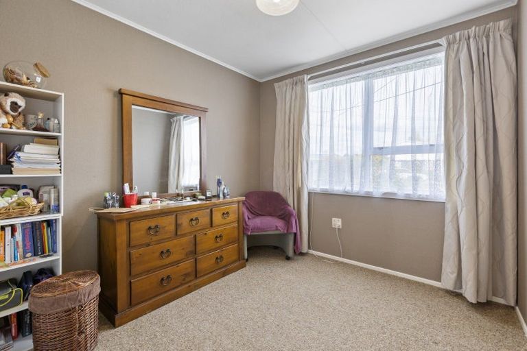 Photo of property in 41 Discovery Place, Marfell, New Plymouth, 4310