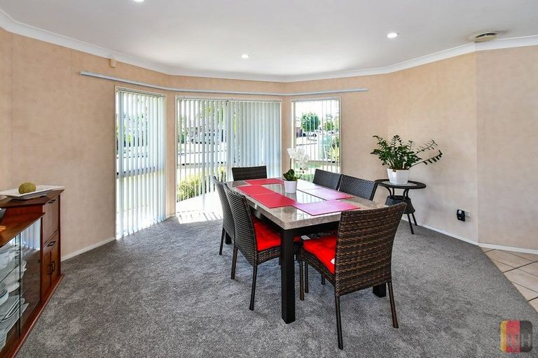 Photo of property in 1 Gairloch Place, Wattle Downs, Auckland, 2103