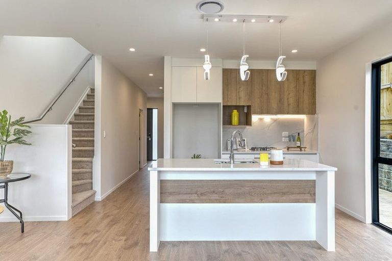 Photo of property in 33 Biokovo Street, Massey, 0614