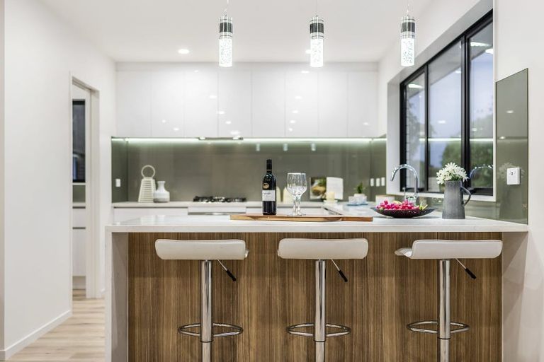 Photo of property in 11 Tawapou Close, Massey, Auckland, 0614